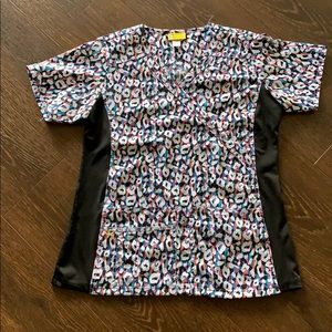 Size small WonderWink scrub top